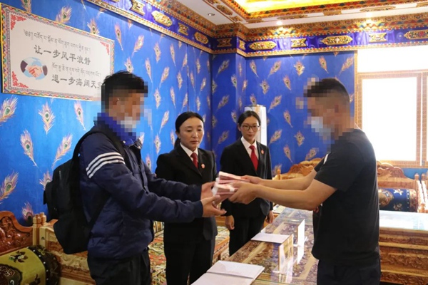 【为群众办实事】公正调解化纠纷 当庭兑付促和谐